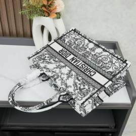 Picture of Dior Handbags _SKUfw239302287fw